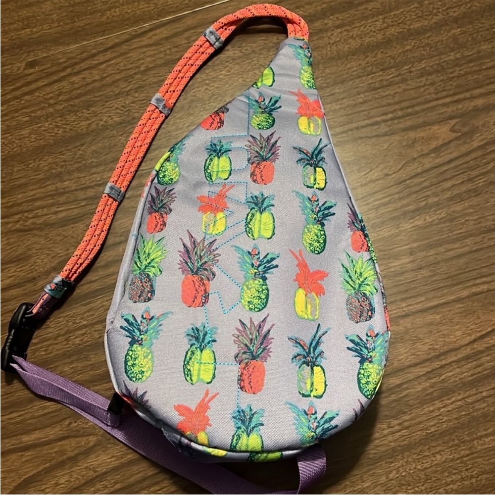 KAVU Pineapple Mini Rope Sling Pack Bag - Picture 3 of 7
